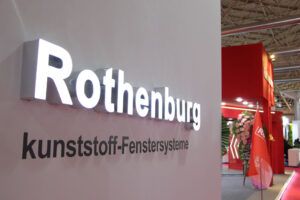 Rothenburg-Fair-Pic-9 - Copy پنجره دوجداره روتنبرگ1